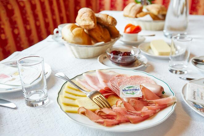 Frühstückstisch