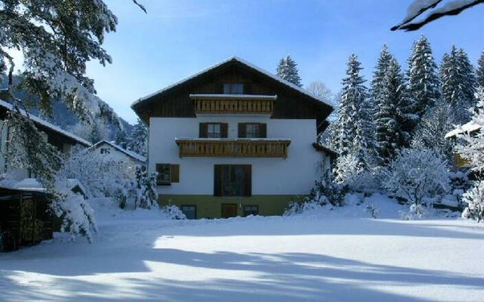 Hausansicht &quot;Winter&quot;