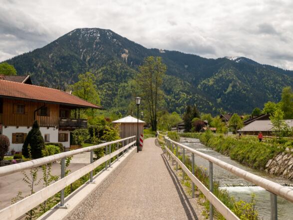 Rad- und Fußweg entlang der Rottach