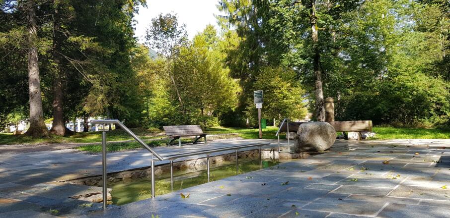 Kneipptretbecken Bergsteigerdorf Kreuth