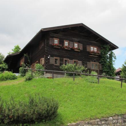 Altes Walserhaus Hirschegg