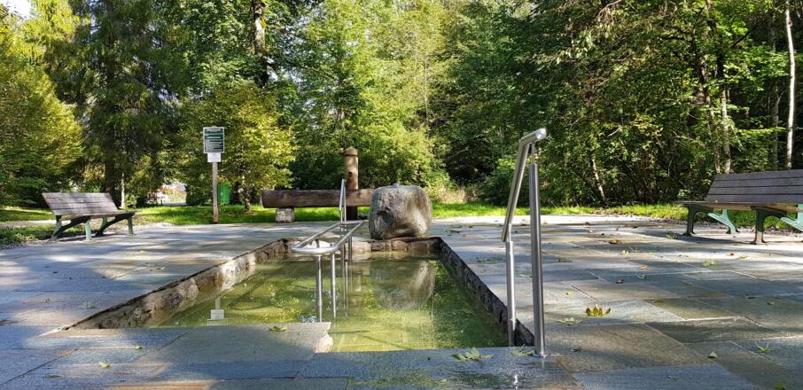 Kneipptretbecken Bergsteigerdorf Kreuth