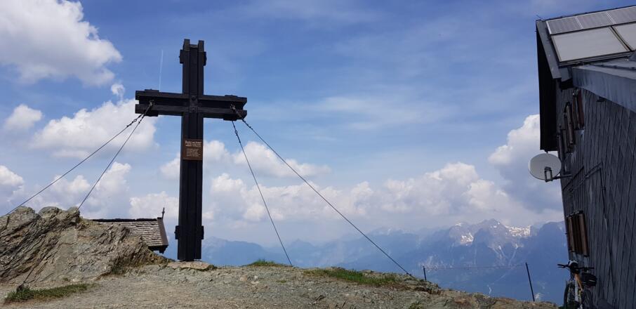 Gipfelkreuz am Hundstein