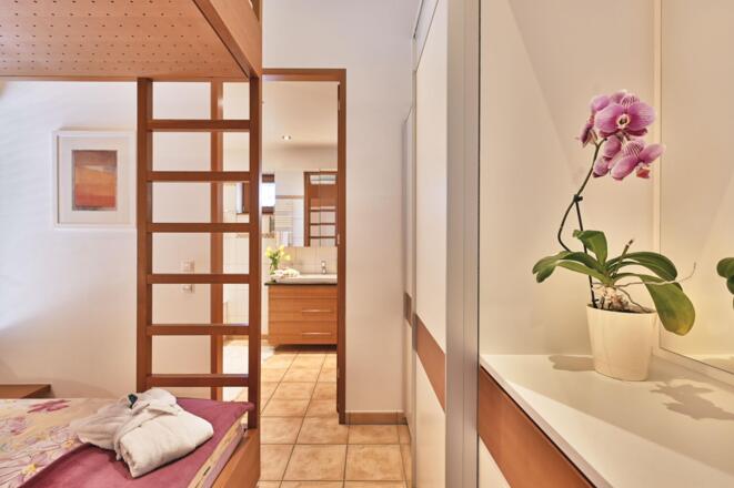 hausdrmuxel_appartement_omeshorn_schlafzimmer-1