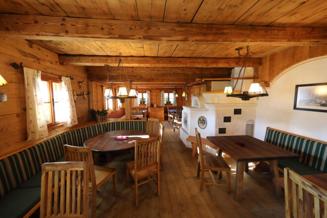 Gemütliche Stube in der Kreealm-Bichlhütte