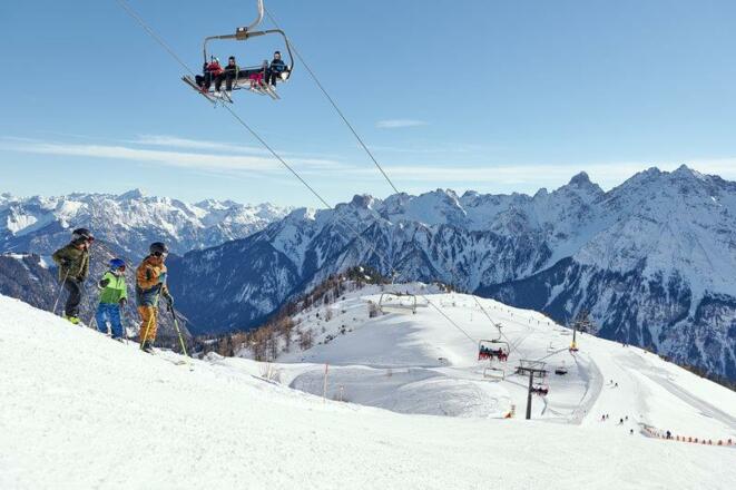 Skifahren Skigebiet Brandnertal (c) Alex Kaiser -
