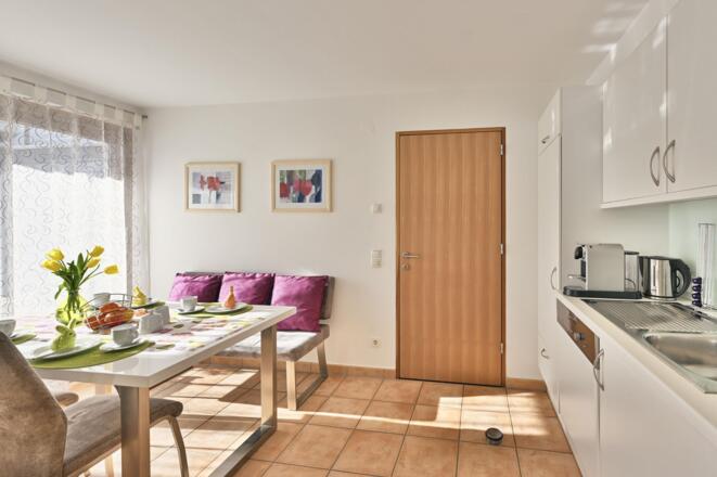 hausdrmuxel_appartement_woesterblick_kueche02-1