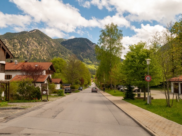Start der Tour in Neuhaus auf dem Weg zur Alten Spitzinstrasse