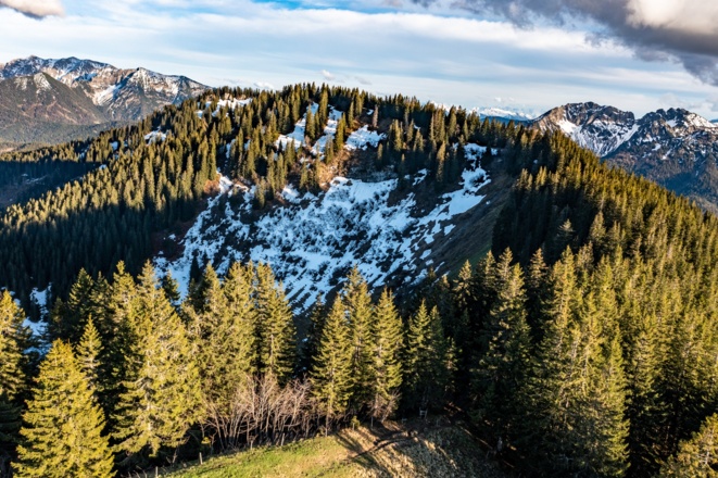 Rotkopf (1602) und dahinter der Stolzenberg.
