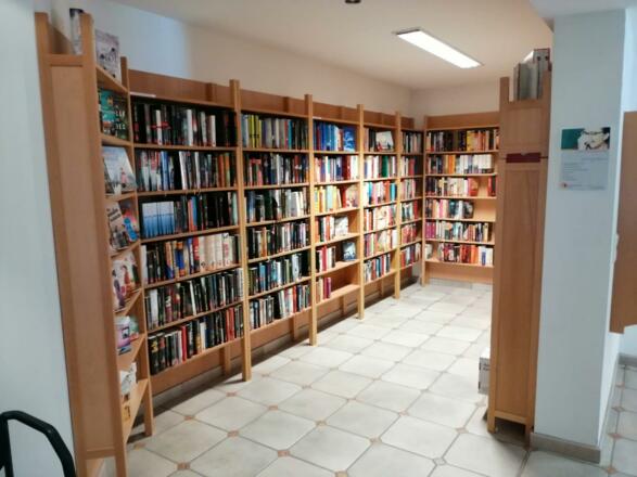 Bücherei im 1. Stock