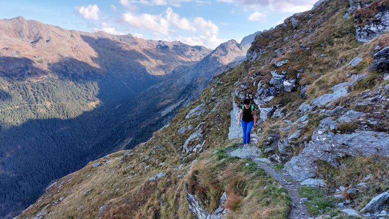 Exponierte Passage am Gwanssteig, unweit des Tulfeinerjöchls.