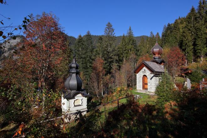 Kreuzweg mit Hubertuskapelle