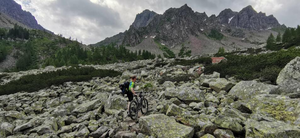 Etappe 5: Rock Garden, Richtung Cauriol
