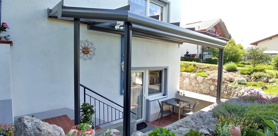 Zugang zur Ferienwohnung mit eigener Terrasse