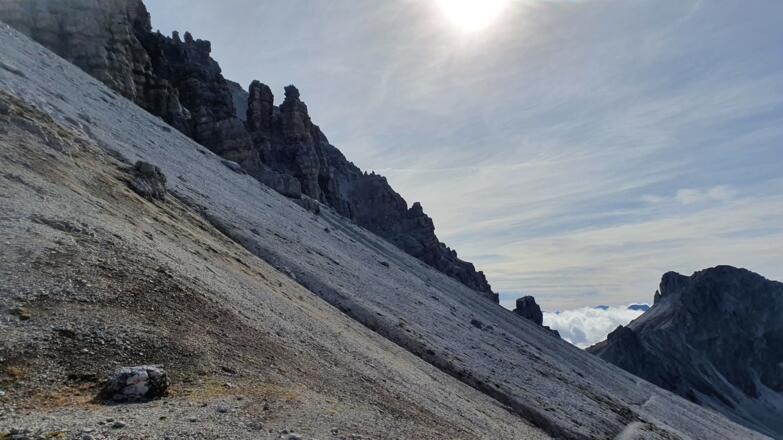 Kurzer Abstieg Richtung Hoher Burgstall vom Seejoch