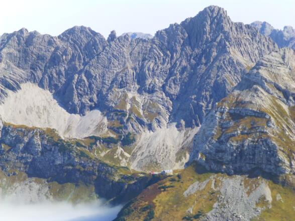 Blick auf Prinz-Luitpoldhaus und Fuchskarspitze vom Laufbacher Eck