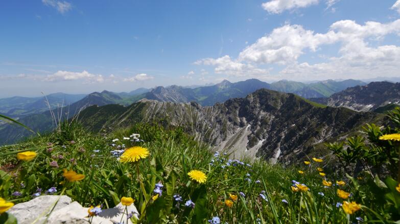 Rotspitz (2033 m) - Blick Hohe Gänge und Breitenberg