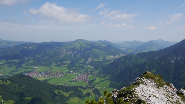 Breitenberg (1893 m) - Blick auf Bad Hindelang