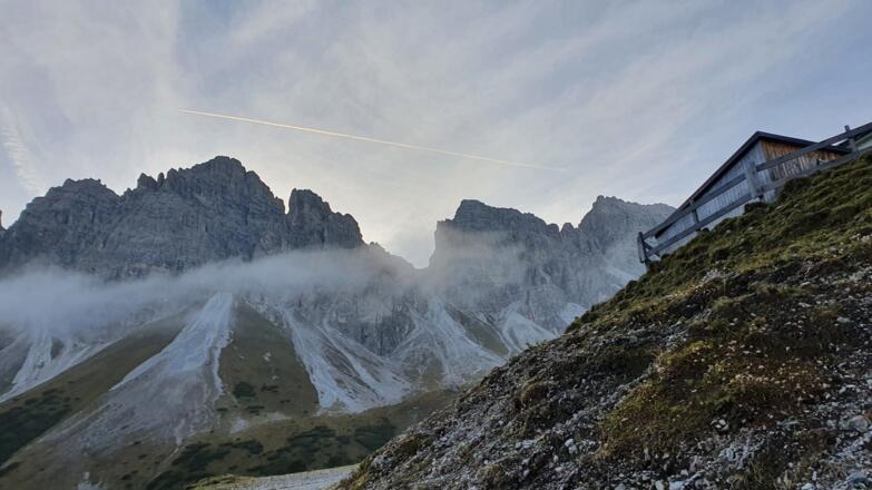 Morgenstimmung in den Kalkkögeln - Vorbei an der Adolf Pichler Hütte