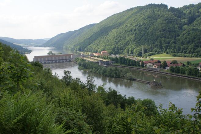 Donaukraftwerk Jochenstein