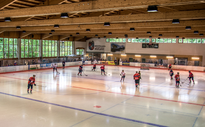 Eishockey Spiel in der Eishalle Berchtesgaden