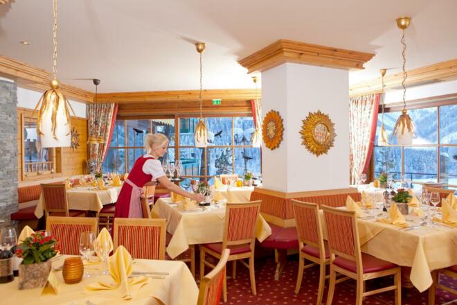 Restaurant_Sonnenstube_Service_Gaeste (3)