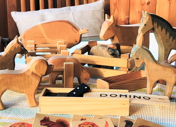 Kinder sind  herzlich willkommen! Spiele, Bücher und Malutensilien sind vorhanden!