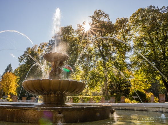 Springbrunnen im Herbst.
