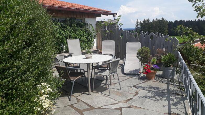 Sonnenterasse am Kräutergarten