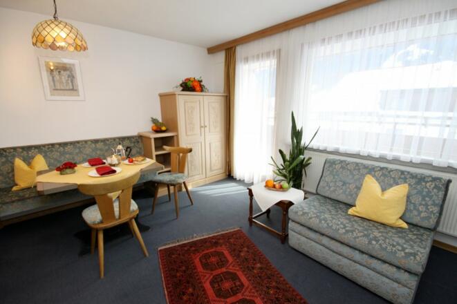Eßzimmer 8 und 9