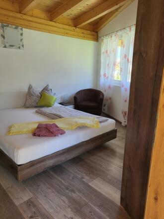 Schlafzimmer Nr. 3 mit großem Schrank