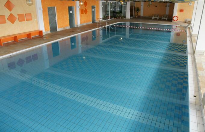 Hallenbad