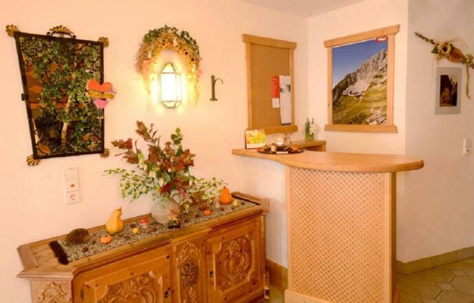 g_stehaus_rettenbacher_rezeption