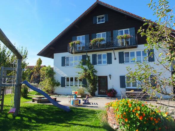 Bauernhof mit Garten