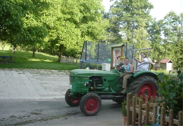 Mit dem Traktor...