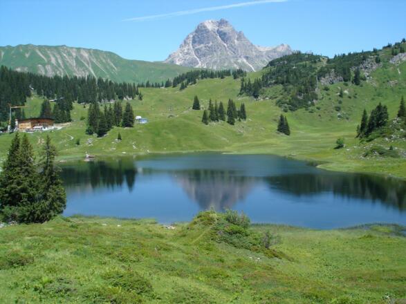 Körbersee mit Widderstein