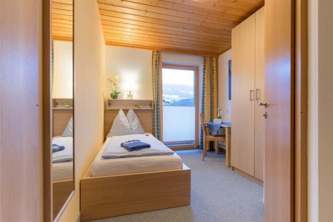 Einbettzimmer Blausee