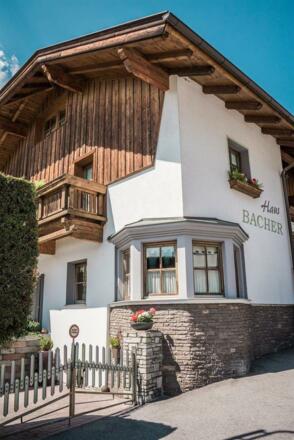 Haus Bacher Sommer 3