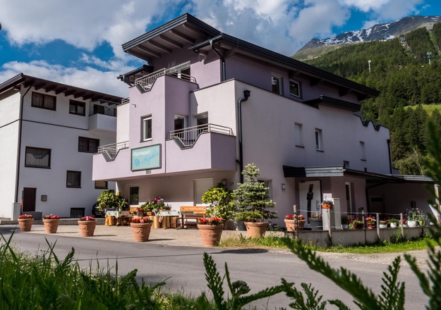 Haus Saphir