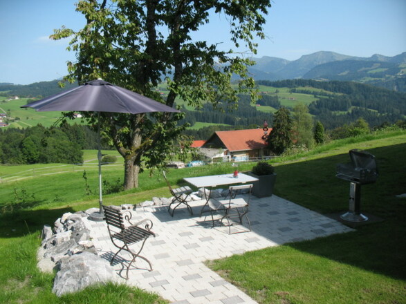 Terrasse mit Bergblick