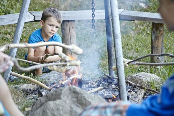 Stockbrot am Lagerfeuer
