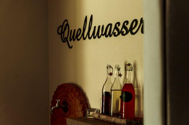 SPA-Bereich mit Quellwasser und Säfte