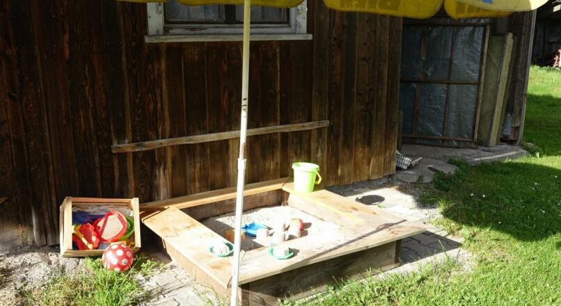Sandkasten im Garten