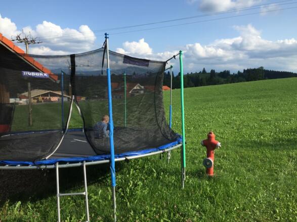 Unser großes Trampolin