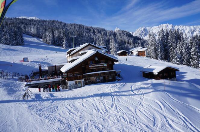 direkt neben dem Haus Matschwitz