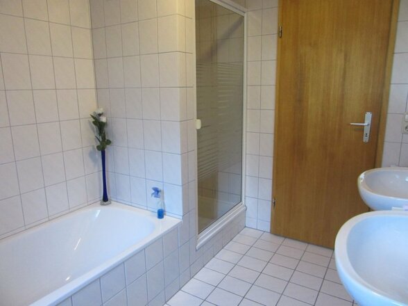 Badewanne_u_Dusche_Geli