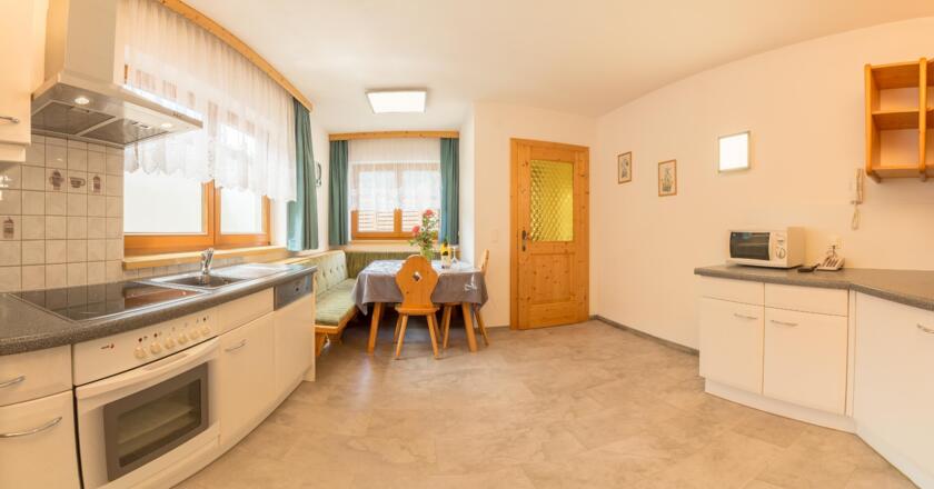Küche im Apartment     Haus Elisabeth