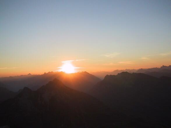 Sonnenaufgang über den Lechtaler Alpen