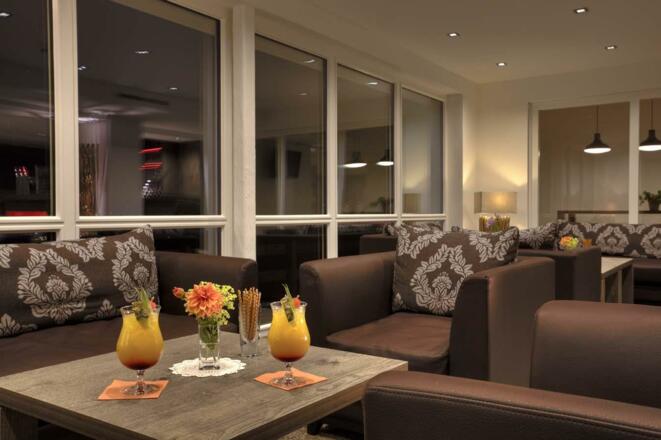 Hotel Lounge