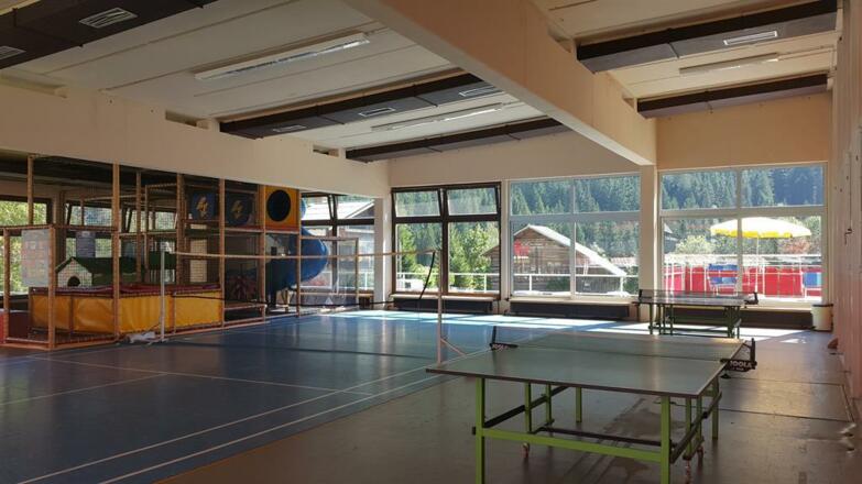 Sporthalle